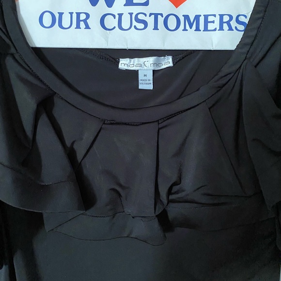 Black Layered Stretch Ruffle Blouse‼️🔥❤️🔥 - Picture 3 of 7